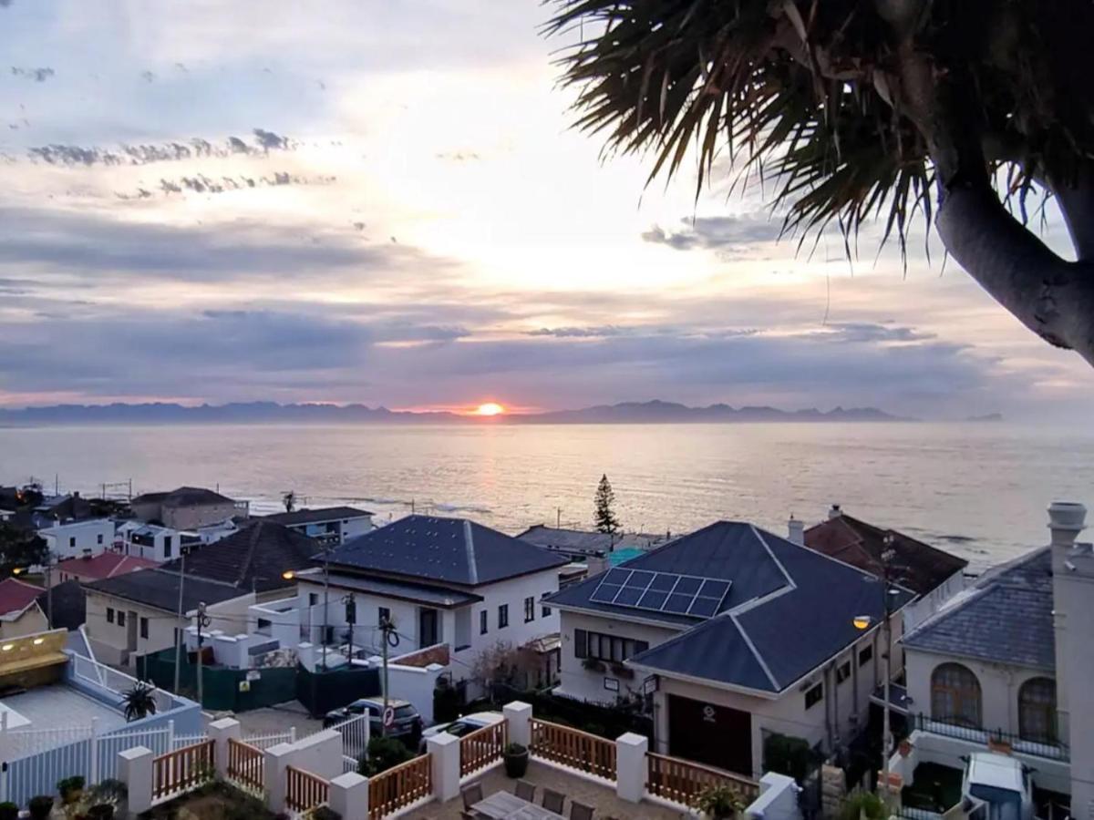 The Dragon Tree Guesthouse Kalk Bay Exterior photo