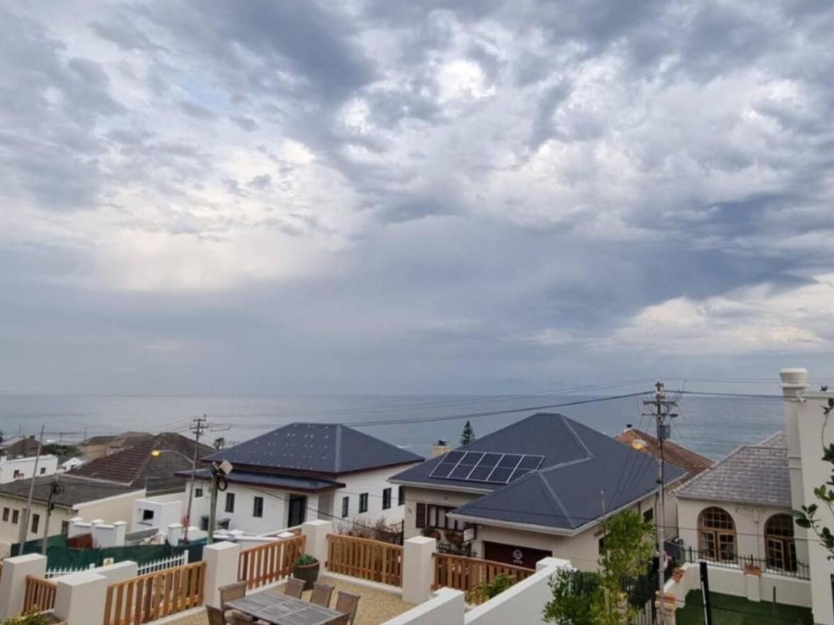 The Dragon Tree Guesthouse Kalk Bay Exterior photo